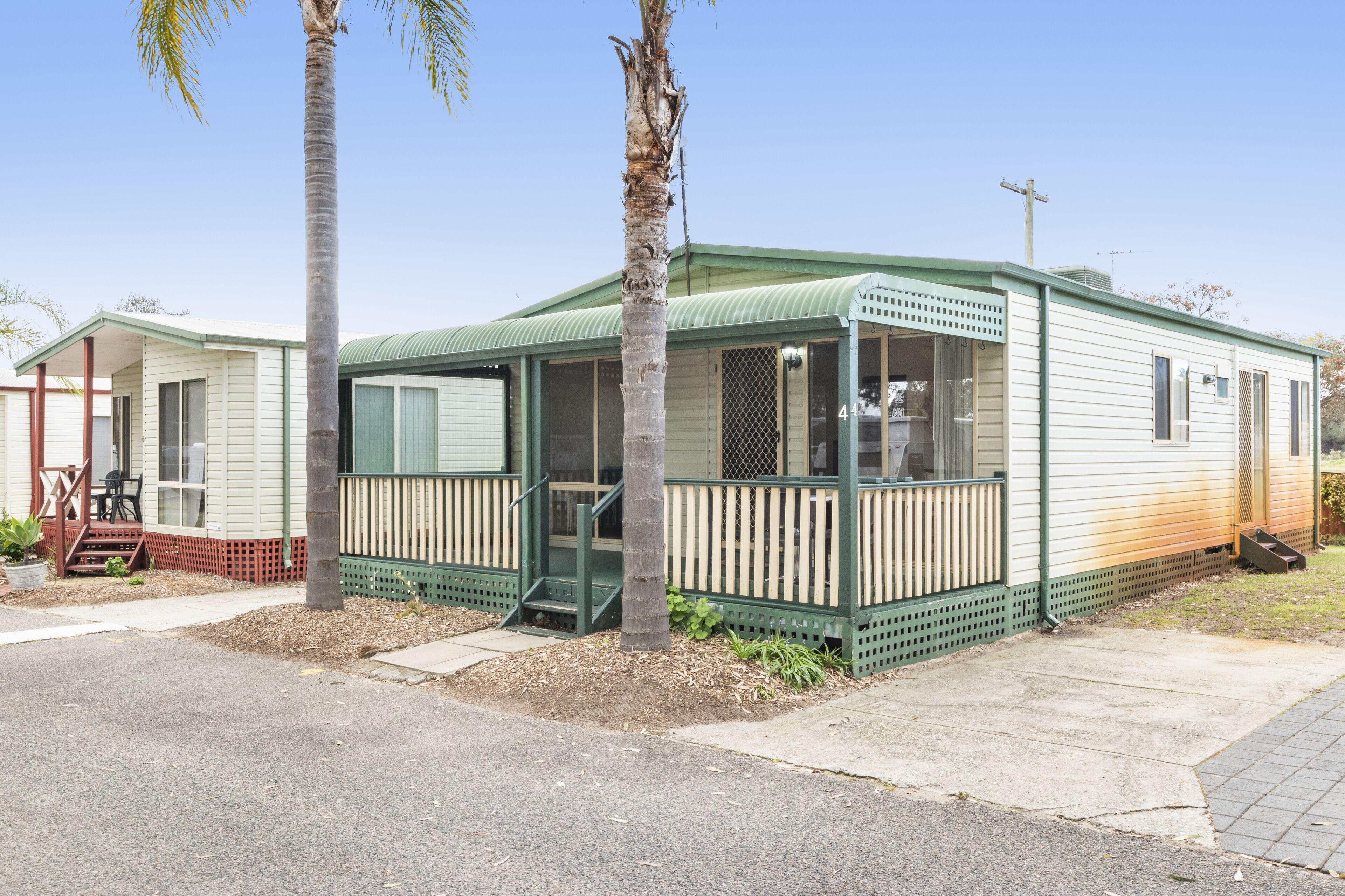 Central Caravan Park — Photos 1